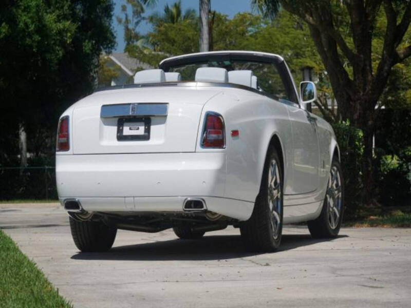 2015 Rolls-Royce Phantom Drophead Coupe's photo