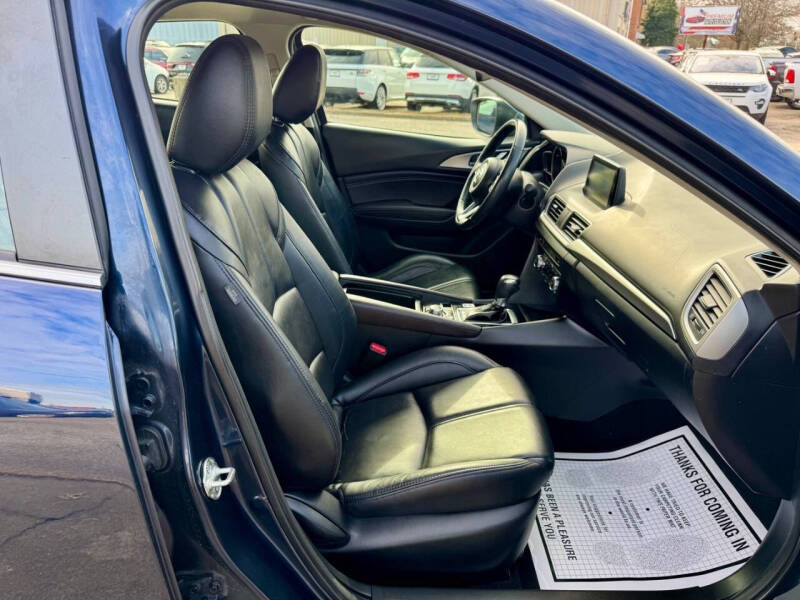 2018 Mazda MAZDA3 Touring