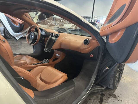 2017 McLaren 570GT