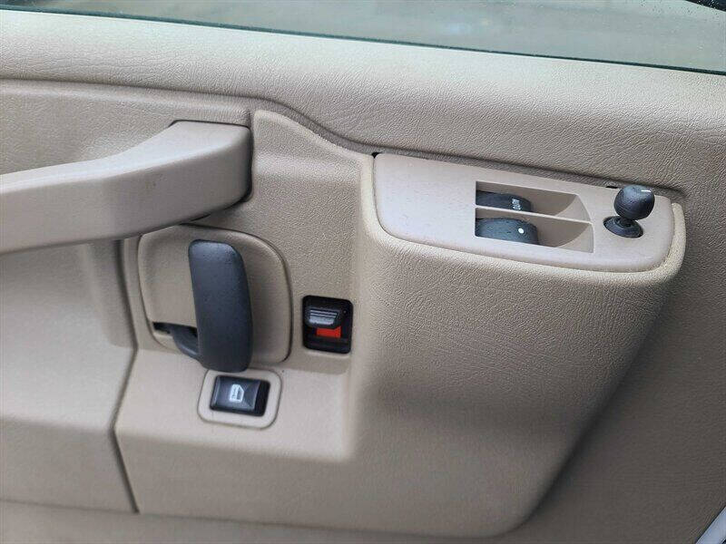 2021 Chevrolet Express 2500