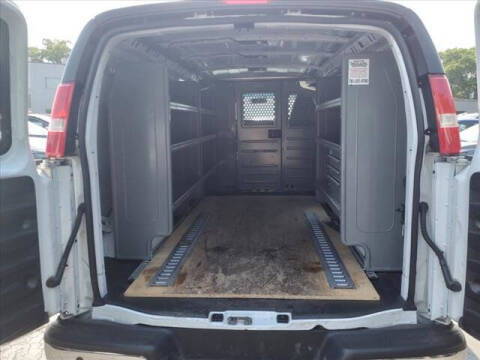 2022 Chevrolet Express 2500