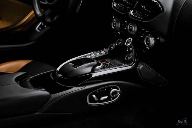 2020 Aston Martin Vantage