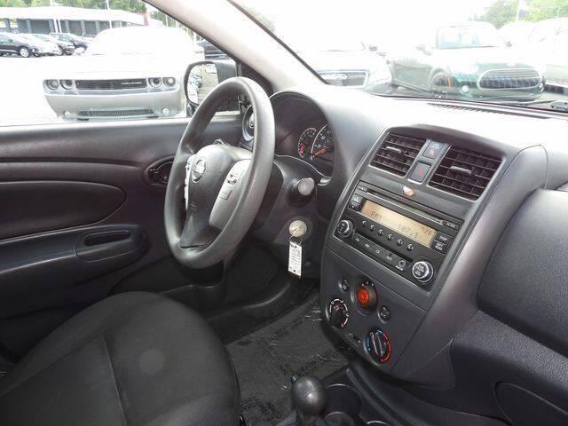 2015 Nissan Versa 1.6 S