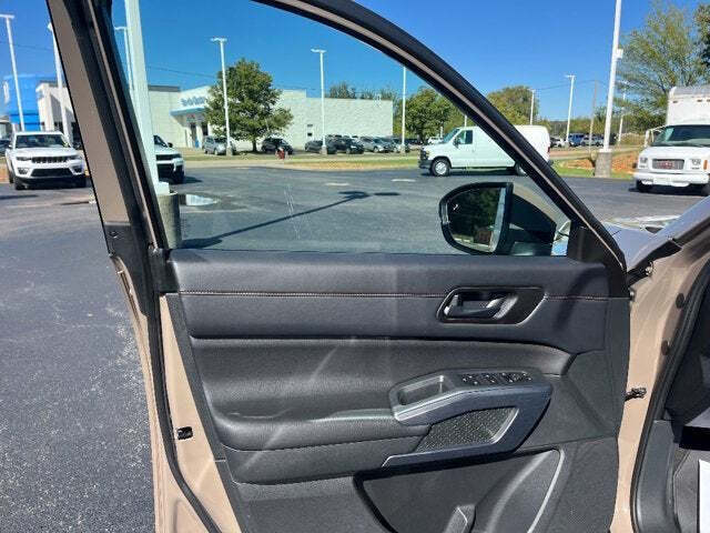 2023 Nissan Pathfinder 30