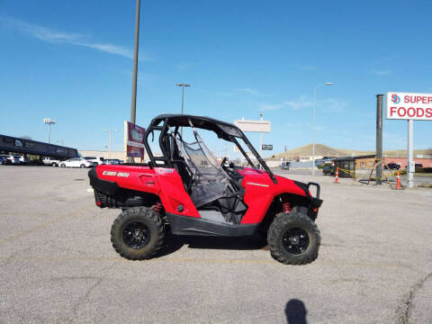 2013 Can-Am Commander 800R DPS