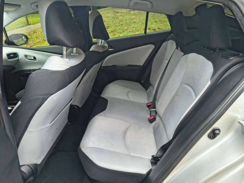 2017 Toyota Prius Three