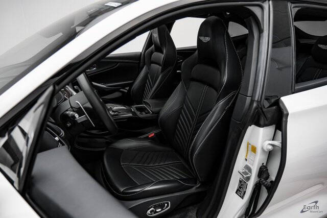 2023 Aston Martin DBX 707