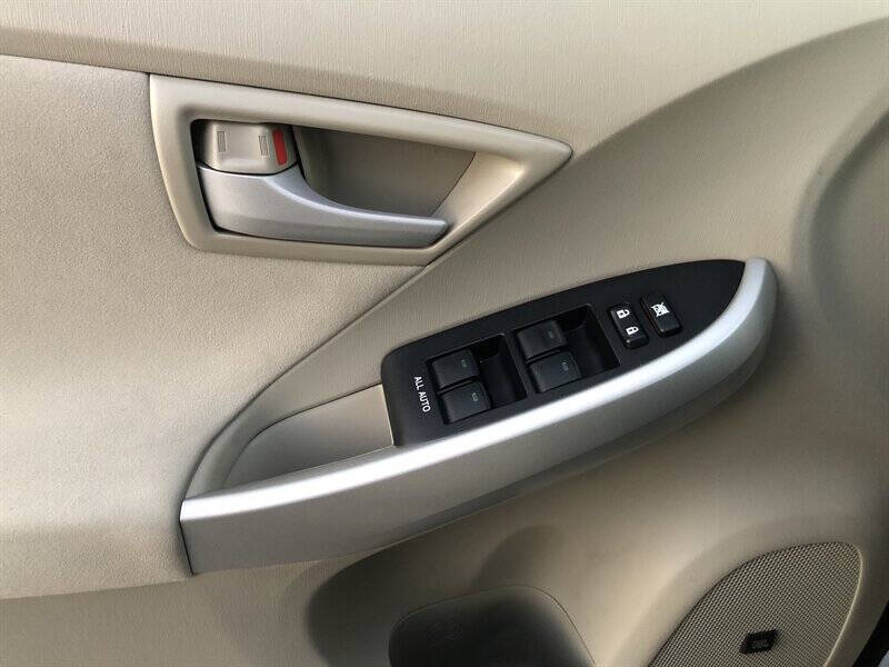 2011 Toyota Prius Three