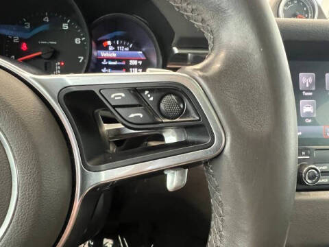 2017 Porsche Macan