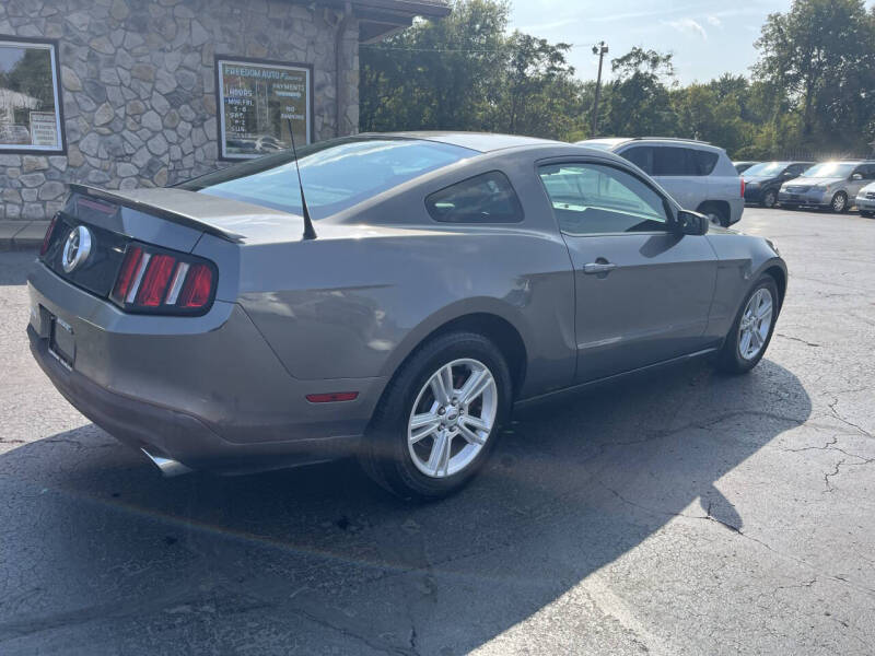2011 Ford Mustang V6