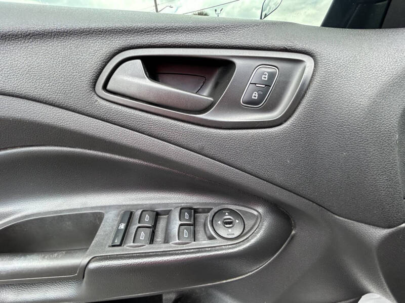 2019 Ford Escape S