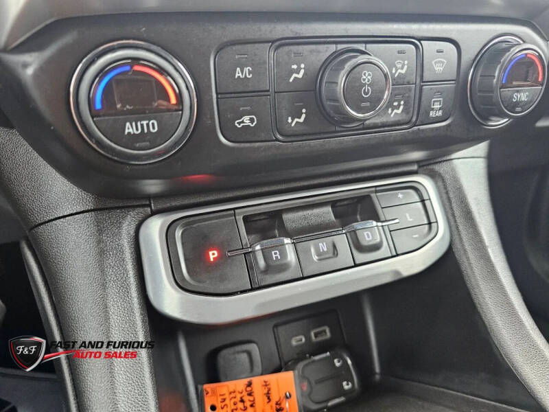 2022 GMC Acadia SLE