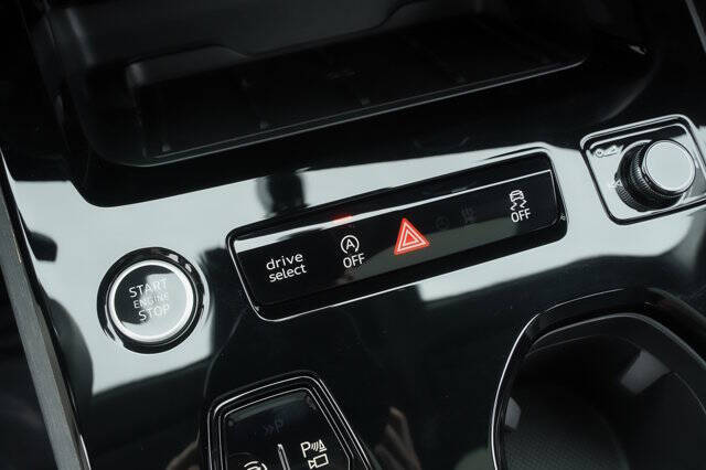 2025 Audi A5 quattro Prestige TFSI