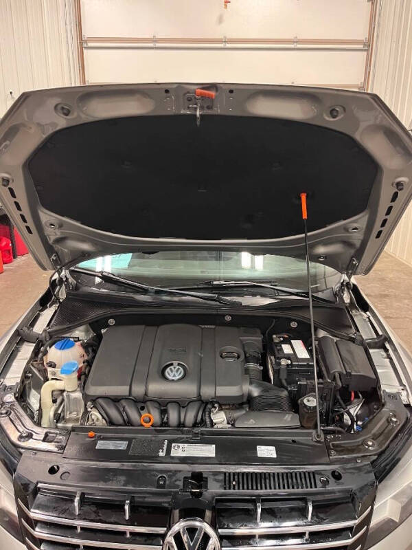 2012 Volkswagen Passat SEL PZEV