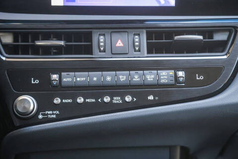 2025 Lexus ES 350