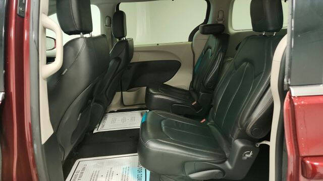 2020 Chrysler Pacifica Touring L