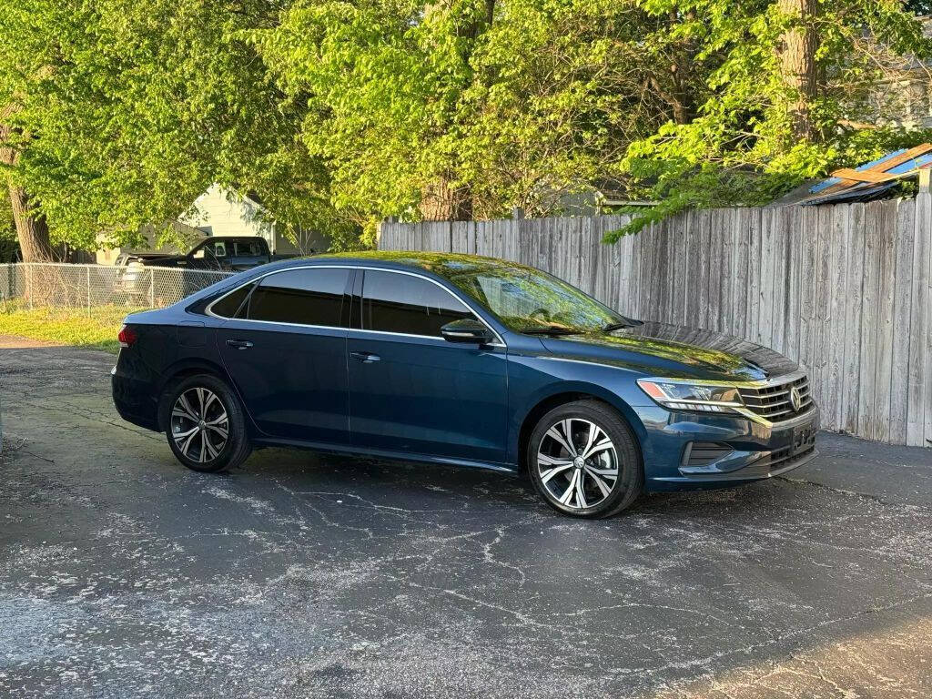 2021 Volkswagen Passat for sale at Autolink in Kansas City, KS