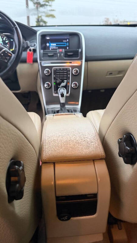 2014 Volvo XC60 3.2 Premier Plus