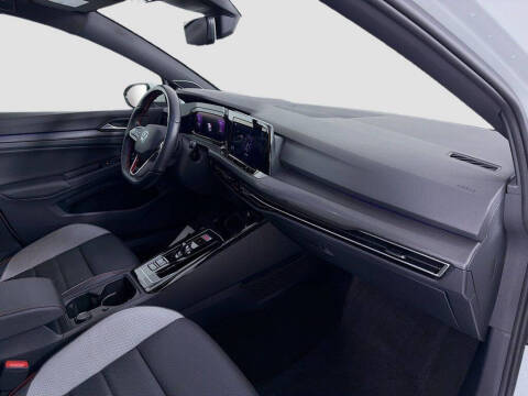 2024 Volkswagen Golf GTI SE