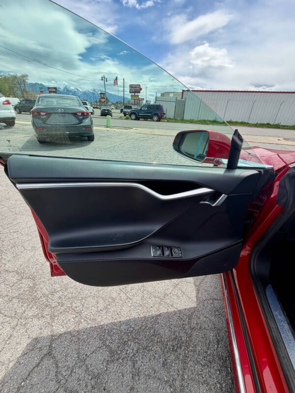 2016 Tesla Model S