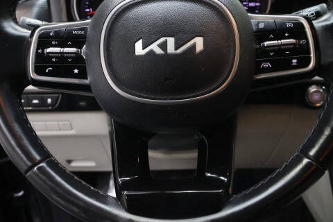 2022 Kia Carnival EX