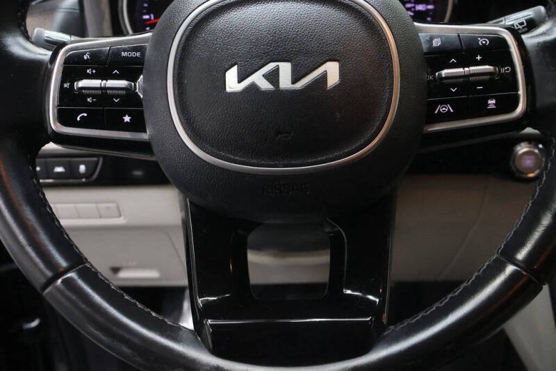 2022 Kia Carnival EX