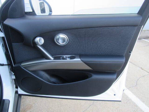 2024 Genesis GV60 Standard