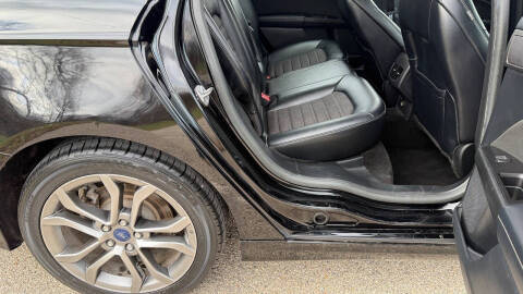 2017 Ford Fusion Hybrid SE