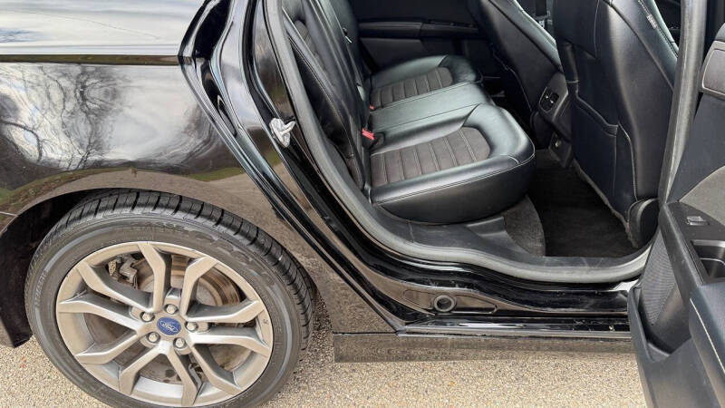 2017 Ford Fusion Hybrid SE