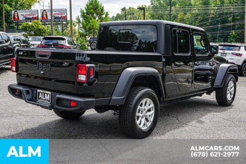 2023 Jeep Gladiator Sport