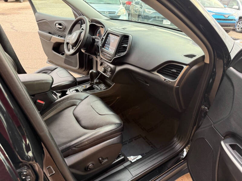 2022 Jeep Cherokee Latitude Lux