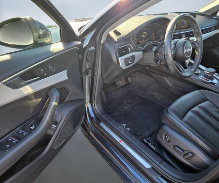 2017 Audi A4 2.0T quattro Premium Plus