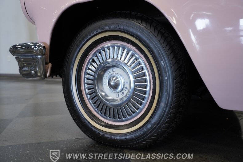 1957 Ford Thunderbird