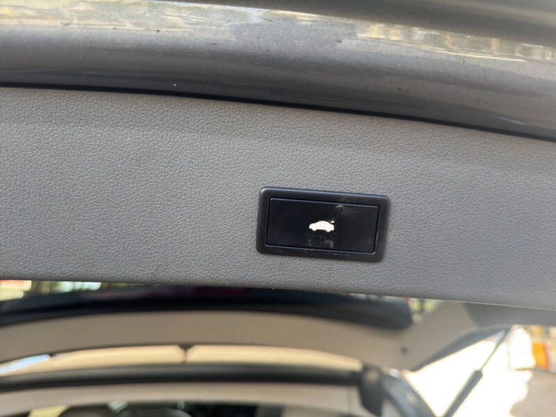 2012 Audi Q5 2.0T quattro Premium Plus