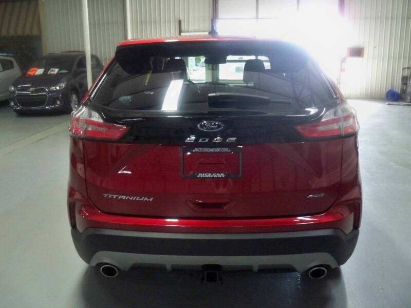 2024 Ford Edge Titanium