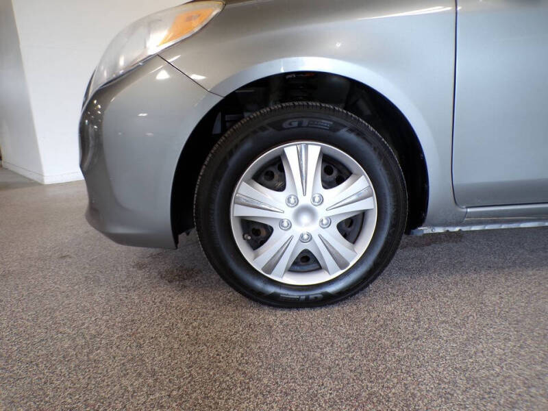 2013 Nissan Versa 1.6 SV