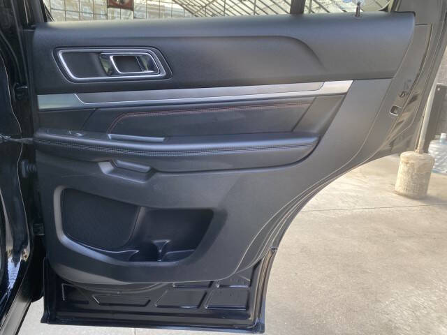 2017 Ford Explorer Sport