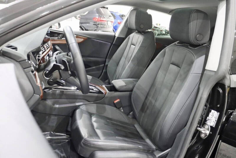 2022 Audi A5 Sportback quattro Premium Plus 40 TFSI