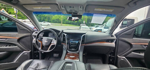 2020 Cadillac Escalade Luxury