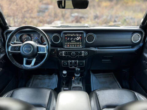 2022 Jeep Gladiator Overland