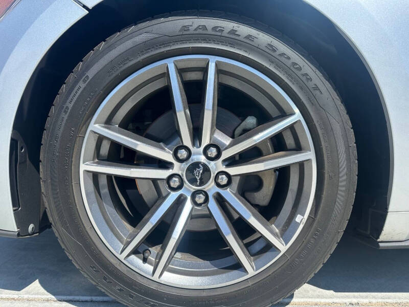 2016 Ford Mustang EcoBoost Premium