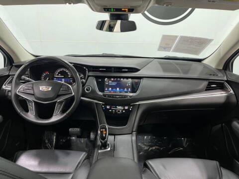 2018 Cadillac XT5 Premium Luxury