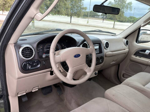 2003 Ford Expedition XLT