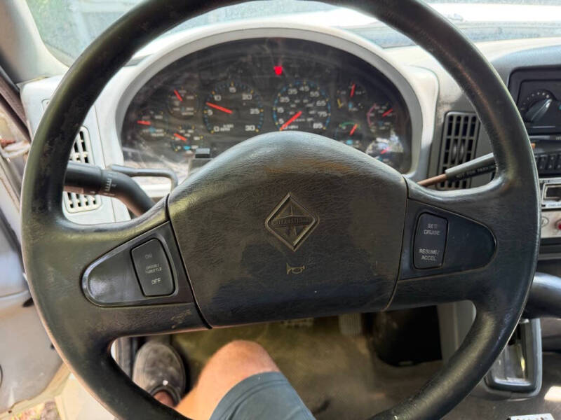 2003 International DuraStar 4200