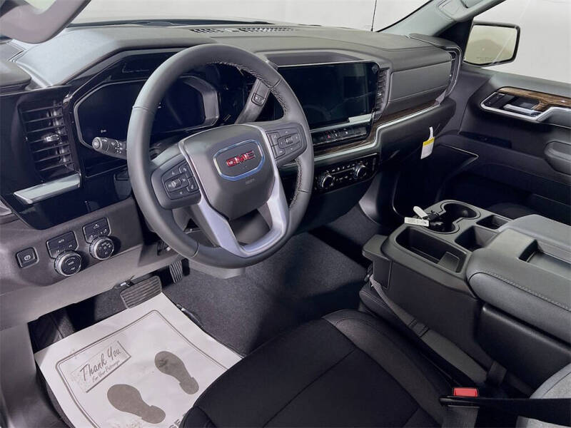 2026 GMC Sierra 1500 Elevation Standard