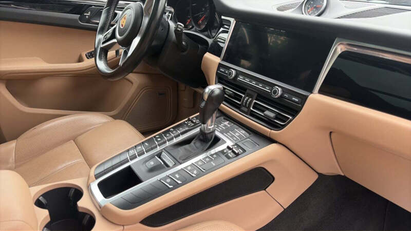 2019 Porsche Macan