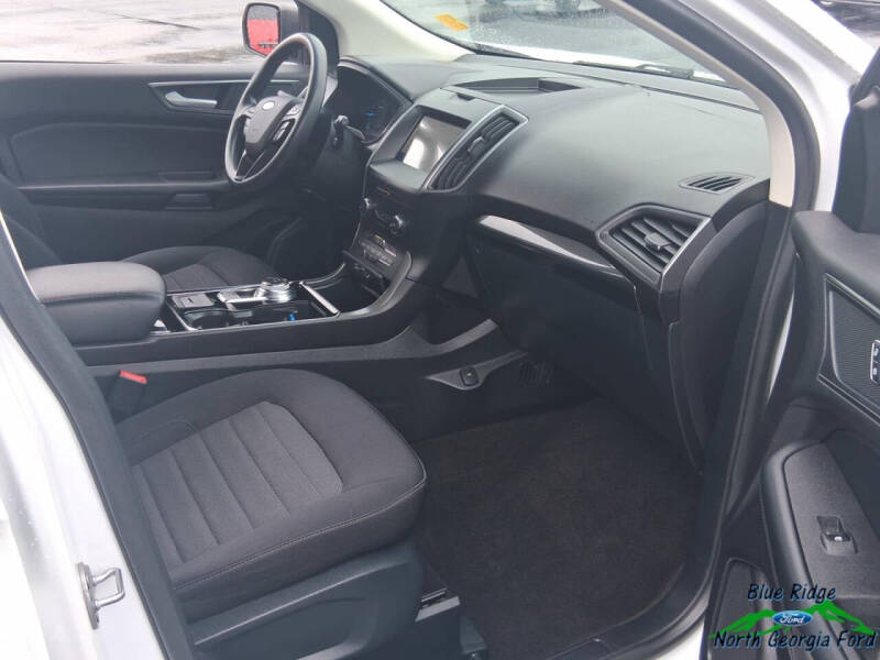 2020 Ford Edge SE