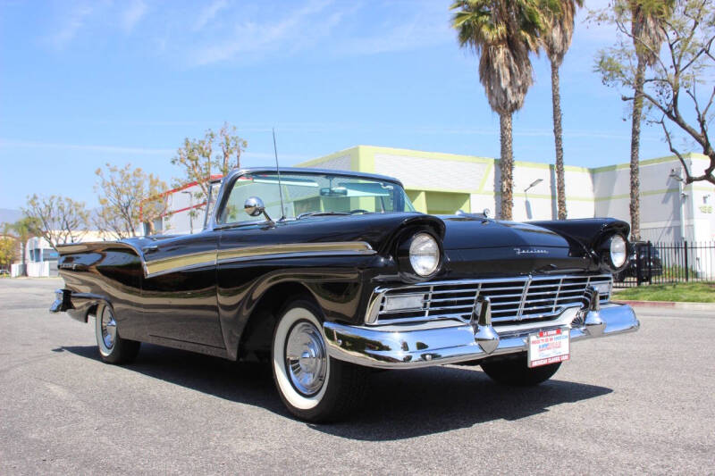 1957 Ford Fairlane 500