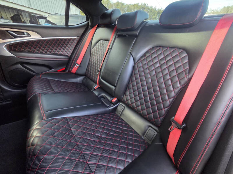 2023 Genesis G70