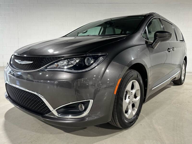 2017 Chrysler Pacifica for sale at Dream Work Automotive in Charlotte NC